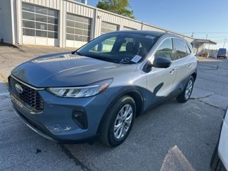 Used 2023 Ford Escape Active w/ Tech Pack #2 image 1
