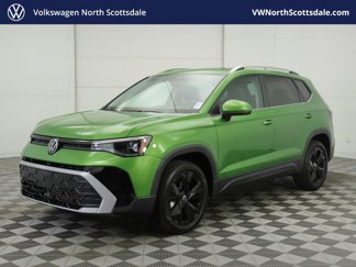 New 2025 Volkswagen Taos SE image 1