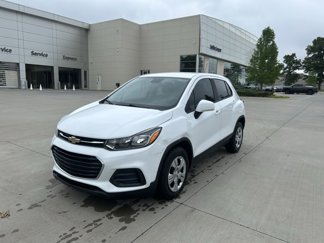 Used 2017 Chevrolet Trax LS image 1