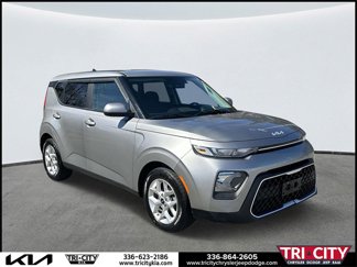 Used 2022 Kia Soul LX w/ Technology Package image 1