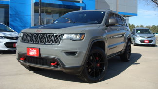 Used 2019 Jeep Grand Cherokee Trailhawk image 1