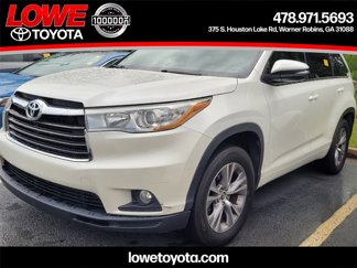 Used 2016 Toyota Highlander Plus image 1