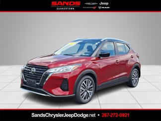 Used 2021 Nissan Kicks SV image 1