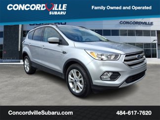 Used 2018 Ford Escape SE w/ SE Sync 3 Package image 1