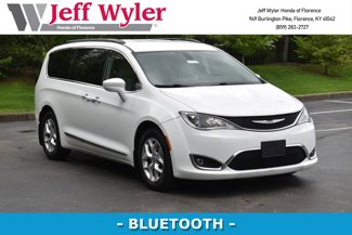 Used 2017 Chrysler Pacifica Touring-L w/ Tire & Wheel Group image 1