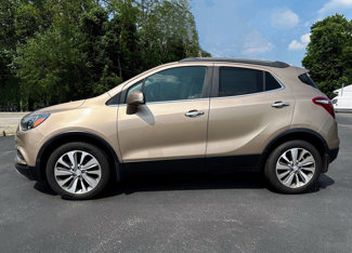 Used 2018 Buick Encore Preferred image 1