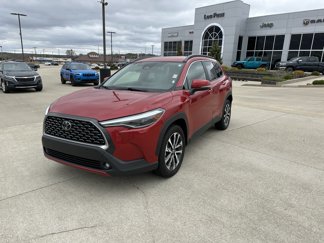Used 2023 Toyota Corolla Cross XLE image 1