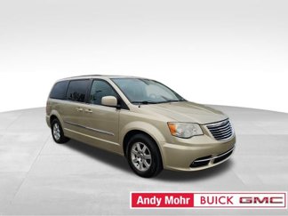 Used 2012 Chrysler Town & Country Touring image 1