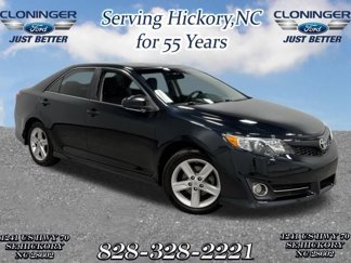Used 2013 Toyota Camry SE image 1