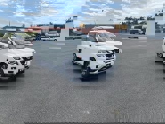 Used 2019 Nissan Pathfinder SV image 1