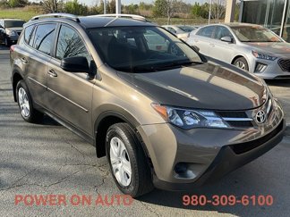 Used 2015 Toyota RAV4 LE image 1