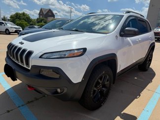 Used 2016 Jeep Cherokee Trailhawk w/ Leather Interior Group image 1