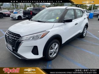 Used 2022 Nissan Kicks S image 1