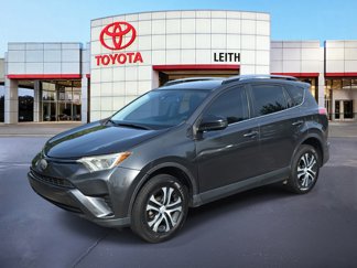 Used 2017 Toyota RAV4 LE image 1