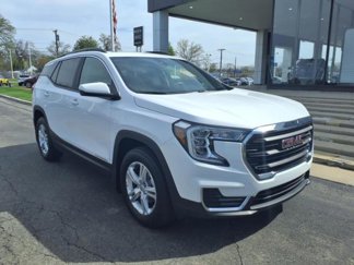 Certified 2022 GMC Terrain SLE w/ Driver Convenience Package image 1