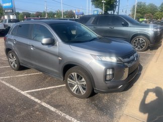 Used 2020 Mitsubishi Outlander Sport ES image 1