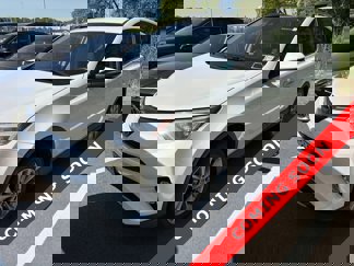 Used 2017 Toyota RAV4 Limited image 1