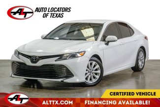 Used 2018 Toyota Camry LE image 1