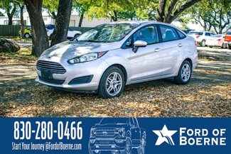 Used 2019 Ford Fiesta SE image 1