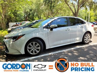 Used 2021 Toyota Corolla LE image 1