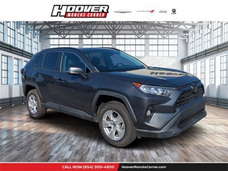 Used 2020 Toyota RAV4 XLE image 1