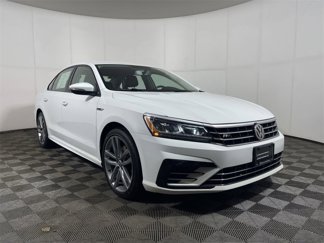 Used 2018 Volkswagen Passat 2.0T R-Line w/ R-Line Lighting Package image 1