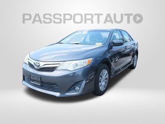 Used 2013 Toyota Camry LE image 1