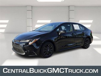 Used 2023 Toyota Corolla LE image 1