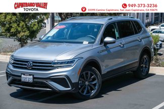 Used 2023 Volkswagen Tiguan SE image 1