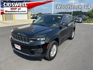 Used 2023 Jeep Grand Cherokee Laredo image 1