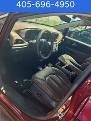 Used 2018 Chrysler Pacifica Limited w/ Tire & Wheel Group video 2