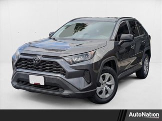 Used 2019 Toyota RAV4 LE image 1