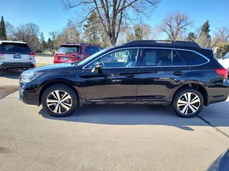 Used 2018 Subaru Outback 3.6R Limited image 1