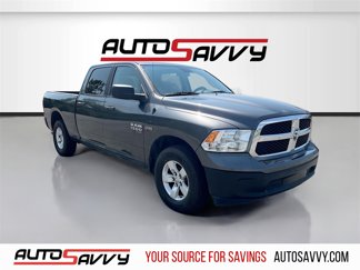 Used 2019 RAM 1500 Classic SLT image 1
