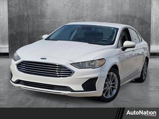 Used 2020 Ford Fusion SE image 1
