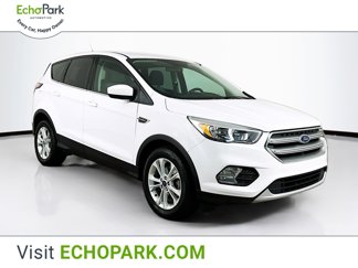 Used 2017 Ford Escape SE w/ SE Cold Weather Package image 1