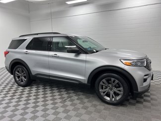 Used 2021 Ford Explorer XLT w/ Equipment Group 202A image 1