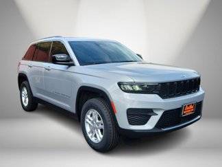 Used 2022 Jeep Grand Cherokee Laredo w/ Luxury Tech Group I image 1
