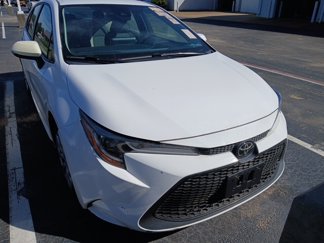 Used 2020 Toyota Corolla LE image 1