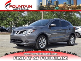 Used 2017 Nissan Rogue Sport SV image 1