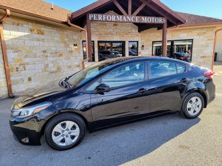 Used 2017 Kia Forte LX image 1