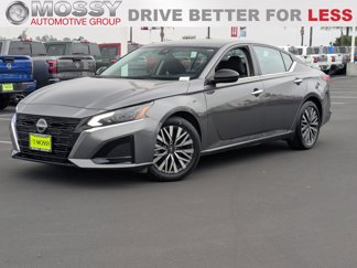 Certified 2024 Nissan Altima 2.5 SV image 1