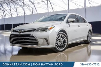 Used 2017 Toyota Avalon Limited image 1