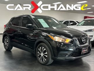 Used 2020 Nissan Kicks S image 1