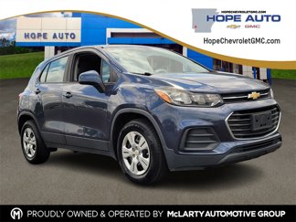 Used 2018 Chevrolet Trax LS image 1