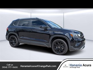 Used 2024 Volkswagen Taos SE image 1