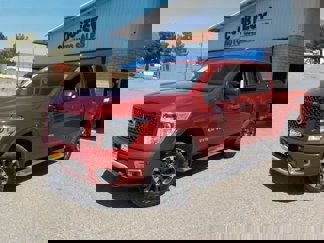 Used 2018 Nissan Titan PRO-4X image 1