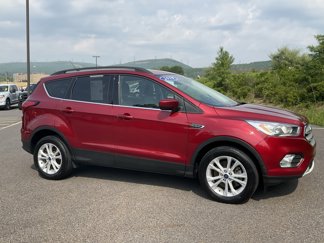 Used 2019 Ford Escape SEL image 1