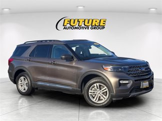 Certified 2021 Ford Explorer XLT w/ Equipment Group 202A image 1