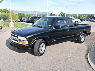 Used 2001 Chevrolet S10 Pickup LS w/ Preferred Equipment Group video 3